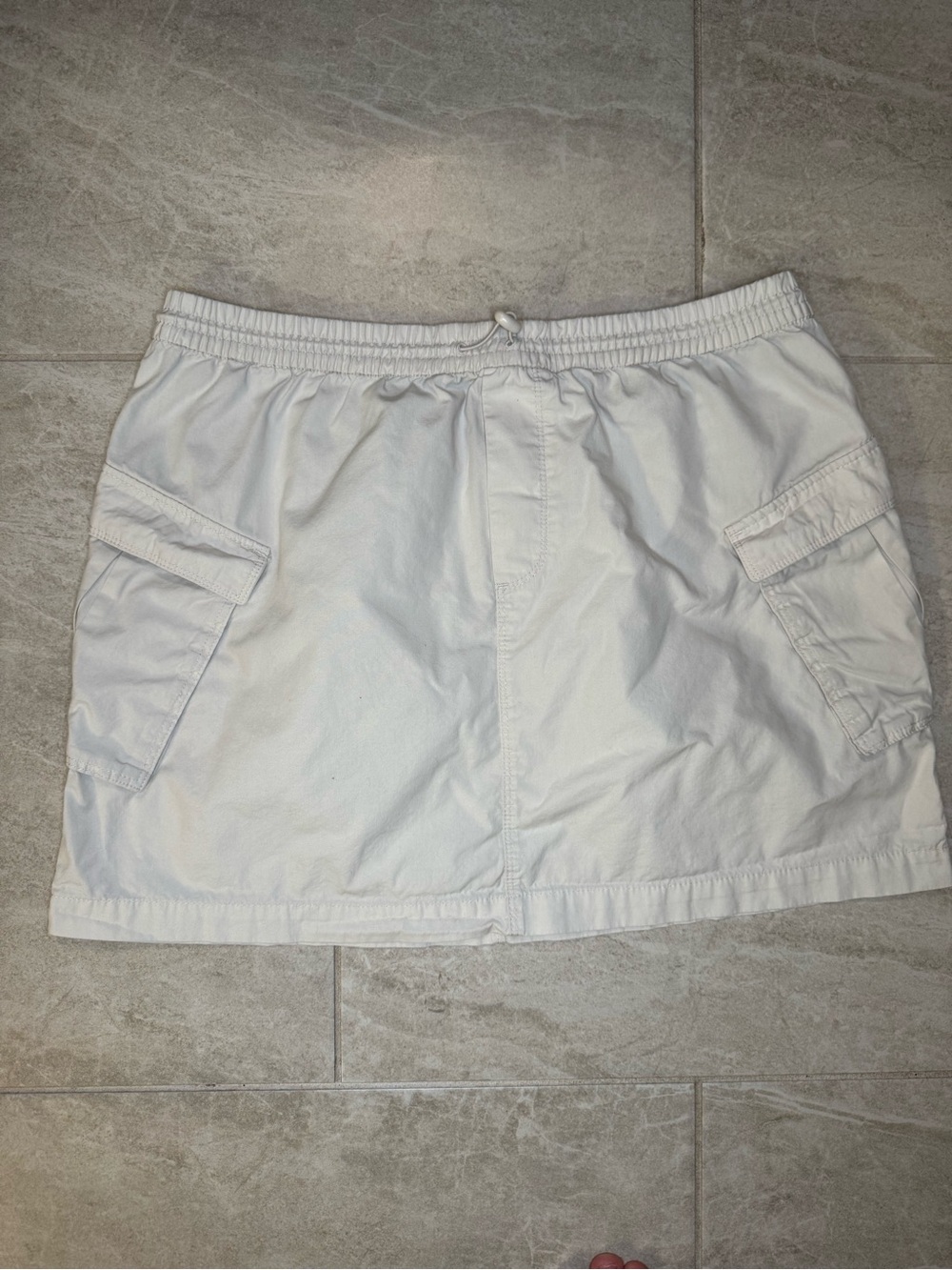 H&M Cream Elastic-Waist Cargo Skirt